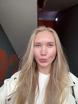 MariaTull online show from May 12, 2026, 12:33 pm