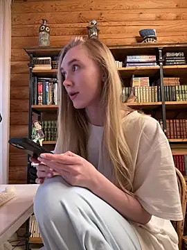 Snapshot of MariaTull chatting on March 15, 2026, 2:13 pm MariaTull online show from March 15, 2026, 2:13 pm