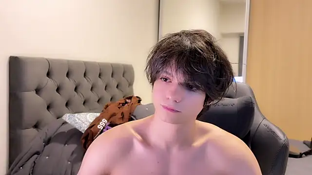 Snapshot of SasukeUhchiaa chatting on December 21, 2024, 3:03 am SasukeUhchiaa online show from December 21, 2024, 3:03 am