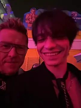 Snapshot of SasukeUhchiaa chatting on April 24, 2026, 8:44 pm SasukeUhchiaa online show from April 24, 2026, 8:44 pm