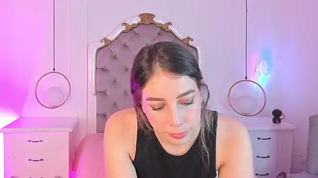 Snapshot of Meredit_Lane chatting on September 12, 2025, 7:24 pm Meredit Lane online show from September 12, 2025, 7:24 pm