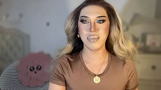 Snapshot of Ts_glamxxxx chatting on October 20, 2025, 1:29 am Ts glamxxxx online show from October 20, 2025, 1:29 am