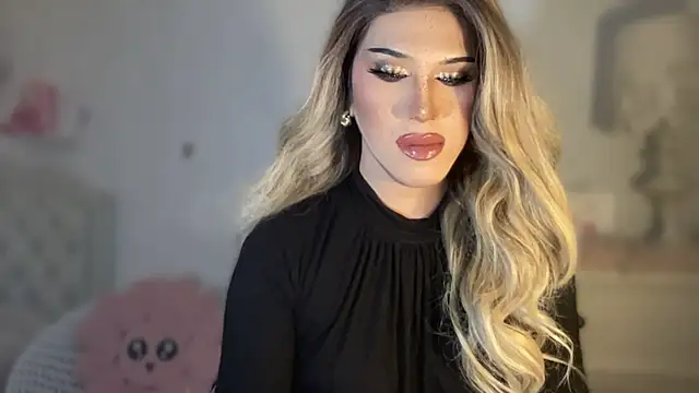 Snapshot of Ts_glamxxxx chatting on October 13, 2025, 1:29 am Ts glamxxxx online show from October 13, 2025, 1:29 am