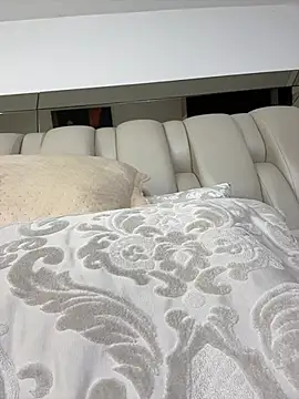 Snapshot of ALISSON_FOXXX1 chatting on January 13, 2026, 10:57 pm ALISSON FOXXX1 online show from January 13, 2026, 10:57 pm