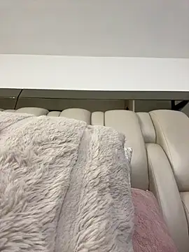 Snapshot of ALISSON_FOXXX1 chatting on December 21, 2025, 1:57 pm ALISSON FOXXX1 online show from December 21, 2025, 1:57 pm