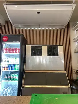 Juninho10c online show from December 18, 2025, 8:23 pm