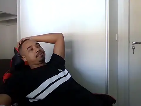 Juninho10c online show from November 11, 2025, 1:17 pm