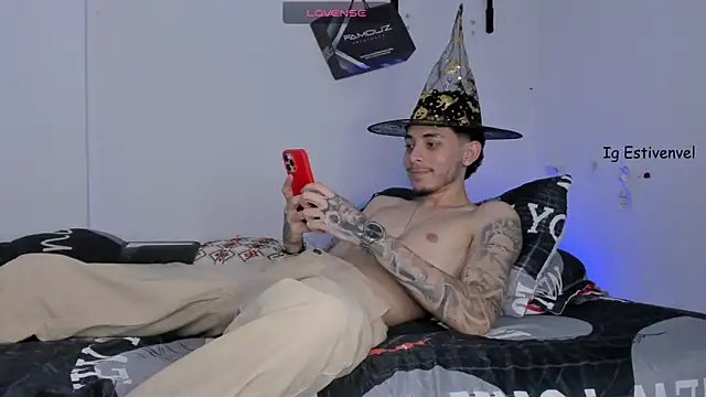 steve latin online show from October 29, 2025, 9:47 pm