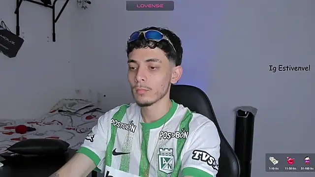 steve latin online show from October 26, 2025, 7:03 pm