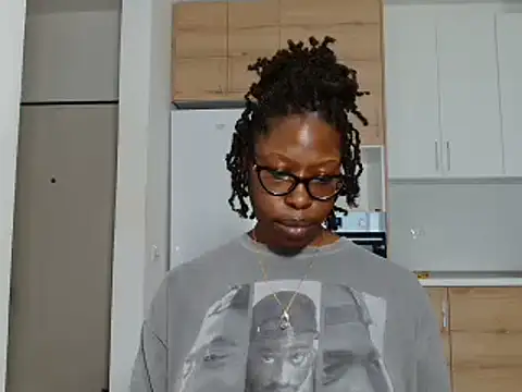 MadamIndigo online show from January 14, 2026, 11:25 am