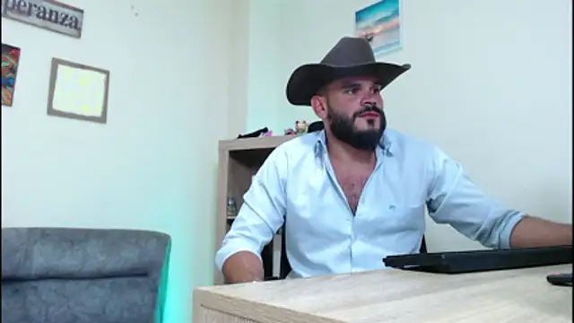 cowboyht online show from May 4, 2026, 4:49 am