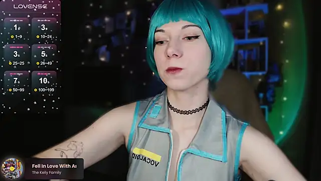 freya sunny online show from December 6, 2024, 7:26 am