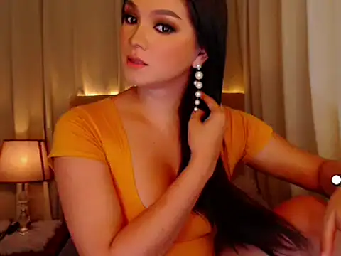 Snapshot of mistressseductionleah chatting on April 17, 2026, 8:44 pm mistressseductionleah online show from April 17, 2026, 8:44 pm