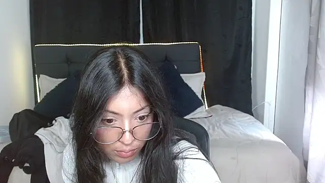 vaness weet online show from November 20, 2025, 7:36 pm