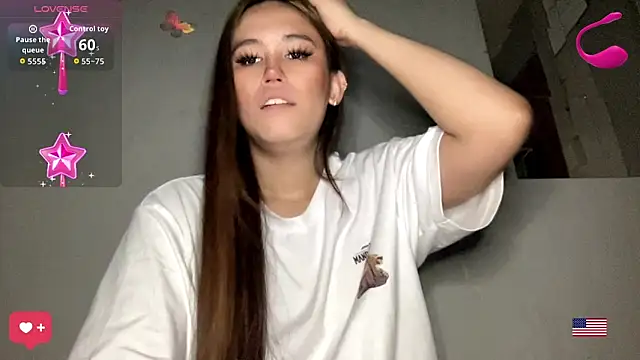 Snapshot of MeganTheRarest chatting on June 27, 2026, 4:40 am MeganTheRarest online show from June 27, 2026, 4:40 am