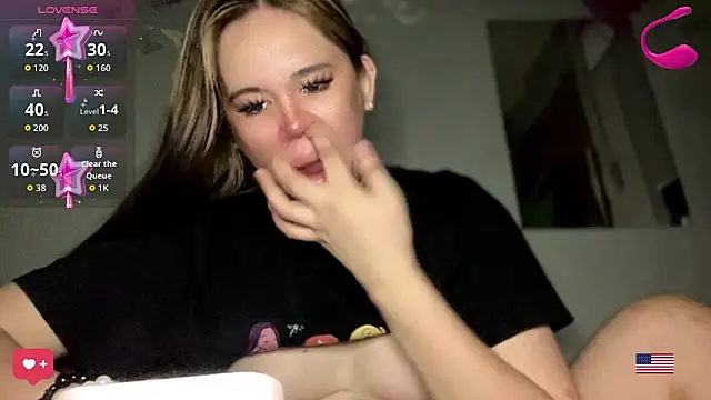 Snapshot of MeganTheRarest chatting on May 26, 2026, 10:13 am MeganTheRarest online show from May 26, 2026, 10:13 am