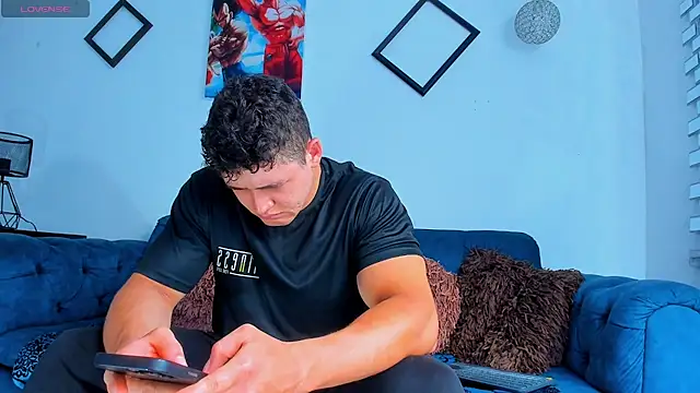 Snapshot of Leonsmoron chatting on October 22, 2025, 8:41 pm Leonsmoron online show from October 22, 2025, 8:41 pm