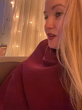 Snapshot of Lady__Maria chatting on February 11, 2025, 6:44 pm Lady Maria online show from February 11, 2025, 6:44 pm