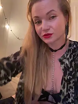 Snapshot of Lady__Maria chatting on September 27, 2025, 4:35 pm Lady Maria online show from September 27, 2025, 4:35 pm