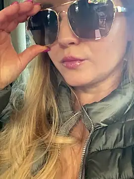 Snapshot of Lady__Maria chatting on March 11, 2025, 1:45 pm Lady Maria online show from March 11, 2025, 1:45 pm