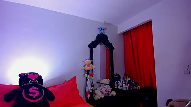 sweet evill  online show from October 30, 2025, 11:34 pm