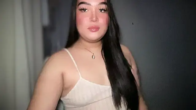 Snapshot of MissCataleyaxxx chatting on November 4, 2025, 1:20 am MissCataleyaxxx online show from November 4, 2025, 1:20 am