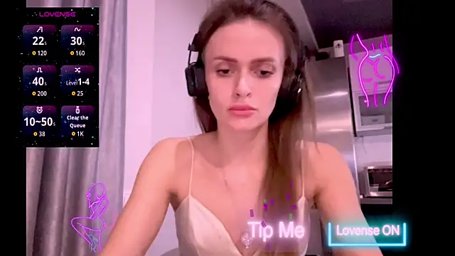 Snapshot of madina_taher chatting on November 26, 2025, 3:45 pm madina taher online show from November 26, 2025, 3:45 pm