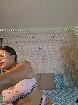 Snapshot of caylinhot7 chatting on October 30, 2025, 4:55 am caylinhot7 online show from October 30, 2025, 4:55 am