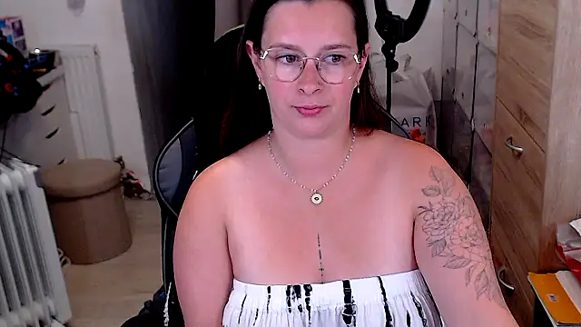 Snapshot of Amai_Live chatting on July 21, 2026, 1:12 pm Amai Live online show from July 21, 2026, 1:12 pm