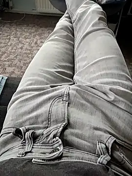 kiam471 online show from October 28, 2025, 3:00 pm