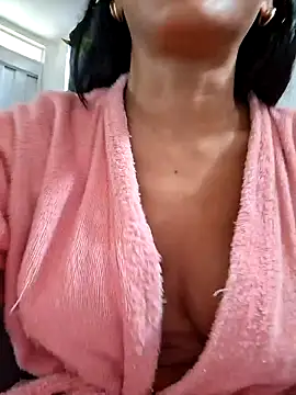 Doll Loren online show from April 20, 2026, 7:59 pm