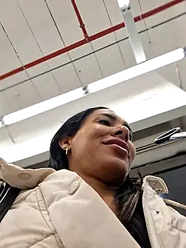 Snapshot of Doll_Loren chatting on October 18, 2025, 2:08 pm Doll Loren online show from October 18, 2025, 2:08 pm