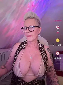 Snapshot of German_Milf chatting on June 6, 2026, 1:16 pm German Milf online show from June 6, 2026, 1:16 pm