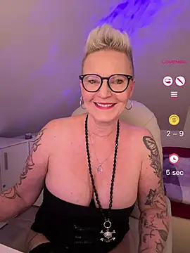 Snapshot of German_Milf chatting on June 11, 2026, 1:30 pm German Milf online show from June 11, 2026, 1:30 pm