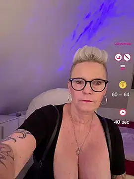 Snapshot of German_Milf chatting on June 10, 2026, 12:17 pm German Milf online show from June 10, 2026, 12:17 pm