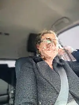 German Milf online show from October 9, 2025, 11:22 am