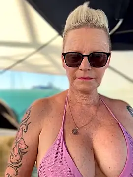 Snapshot of German_Milf chatting on June 20, 2026, 10:20 am German Milf online show from June 20, 2026, 10:20 am
