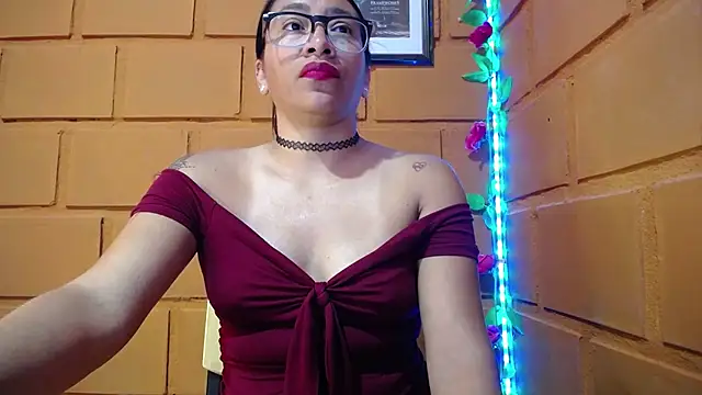hornywife  online show from December 12, 2024, 3:32 am