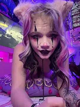 Cutiepiespanks online show from September 19, 2025, 11:42 pm