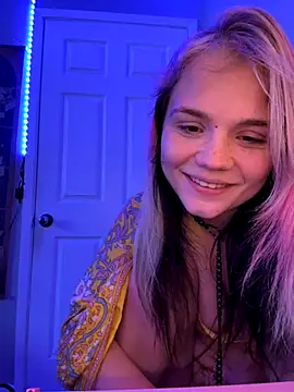 Cutiepiespanks online show from September 21, 2025, 8:36 pm