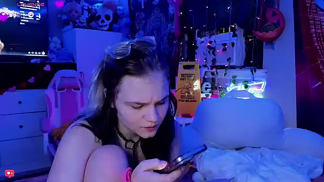 Cutiepiespanks online show from March 10, 2025, 3:52 pm