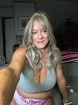Snapshot of cowgirlc chatting on July 11, 2026, 2:45 am cowgirlc online show from July 11, 2026, 2:45 am