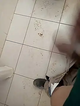 Snapshot of sagrado_1989 chatting on January 14, 2026, 10:35 pm sagrado 1989 online show from January 14, 2026, 10:35 pm