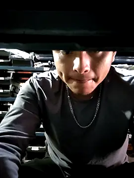 Snapshot of 000002m chatting on November 4, 2025, 3:38 pm 000002m online show from November 4, 2025, 3:38 pm