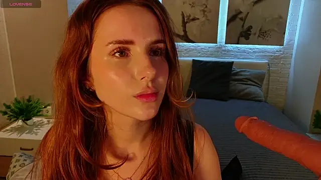 Snapshot of Betty_June chatting on August 6, 2026, 8:15 pm Betty June online show from August 6, 2026, 8:15 pm
