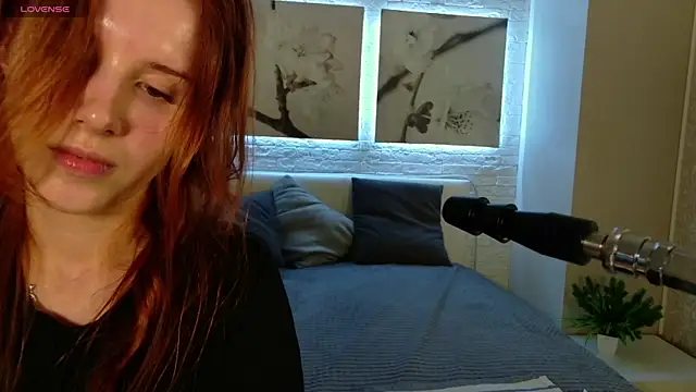 Snapshot of Betty_June chatting on June 27, 2026, 8:15 pm Betty June online show from June 27, 2026, 8:15 pm
