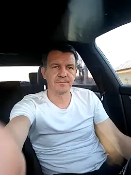 Snapshot of Hakocity2200 chatting on April 5, 2026, 4:35 pm Hakocity2200 online show from April 5, 2026, 4:35 pm