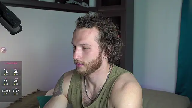 VIktorSecret online show from September 28, 2025, 4:30 am