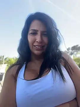 Cataleya80 online show from June 22, 2026, 4:04 pm