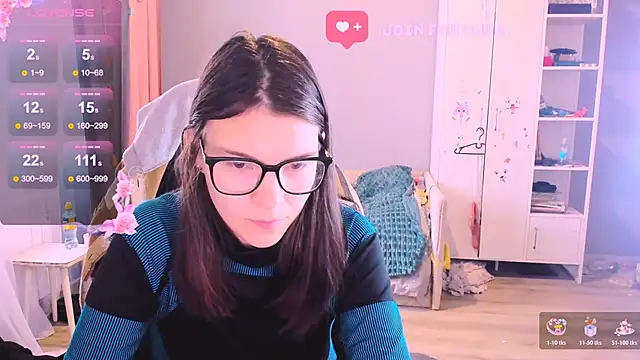 Snapshot of MollyLollipop chatting on November 6, 2025, 4:49 am MollyLollipop online show from November 6, 2025, 4:49 am